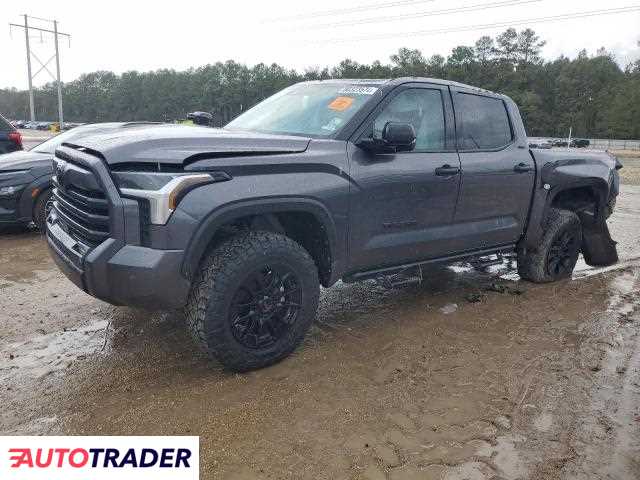 Toyota Tundra 3.0 benzyna 2023r. (Greenwell springs)