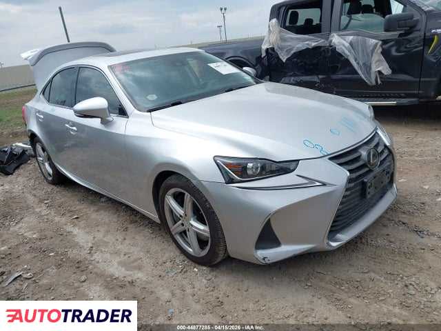 Lexus IS 2020 2