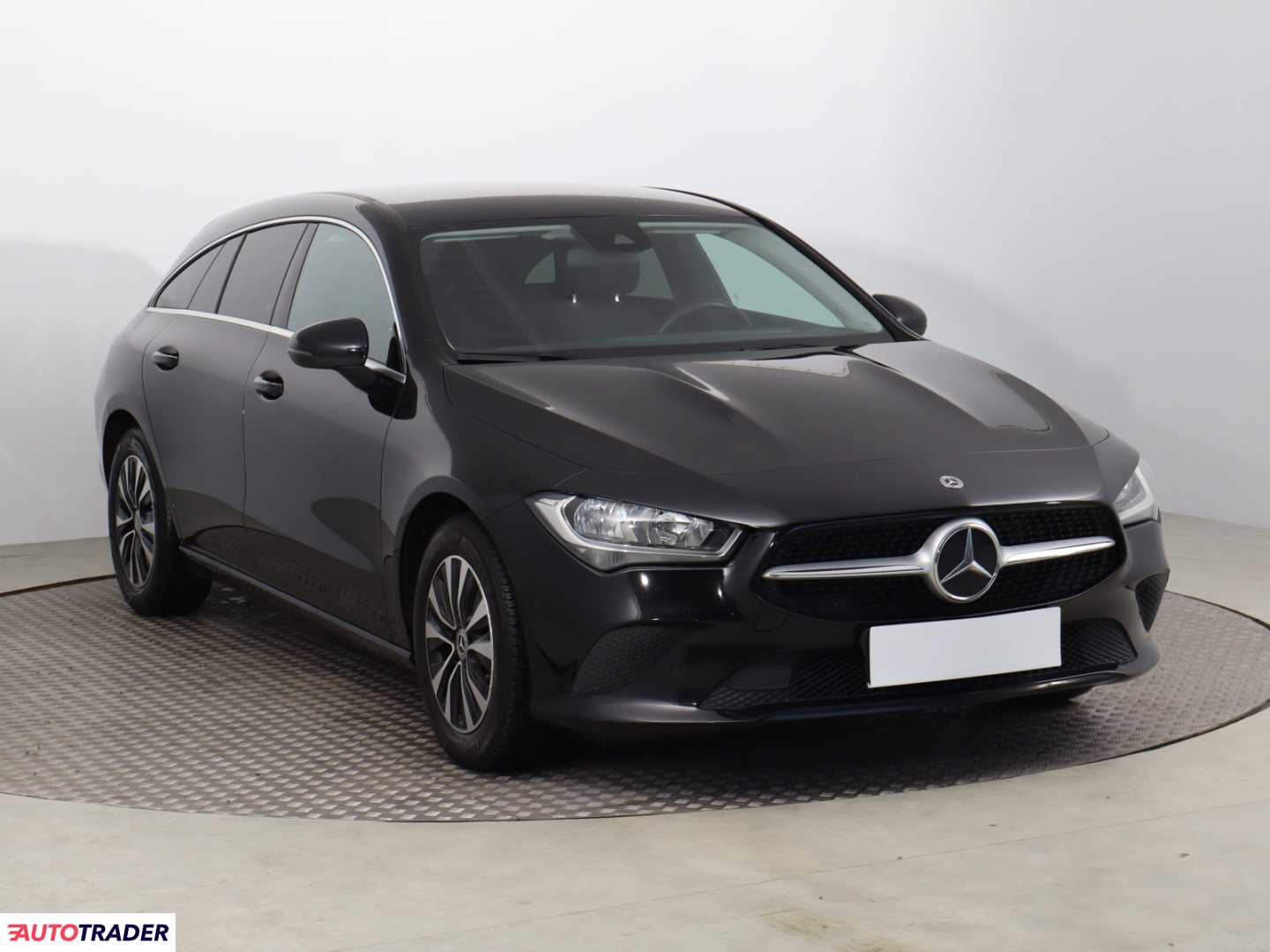 Mercedes Pozostałe 2021 2.0 147 KM