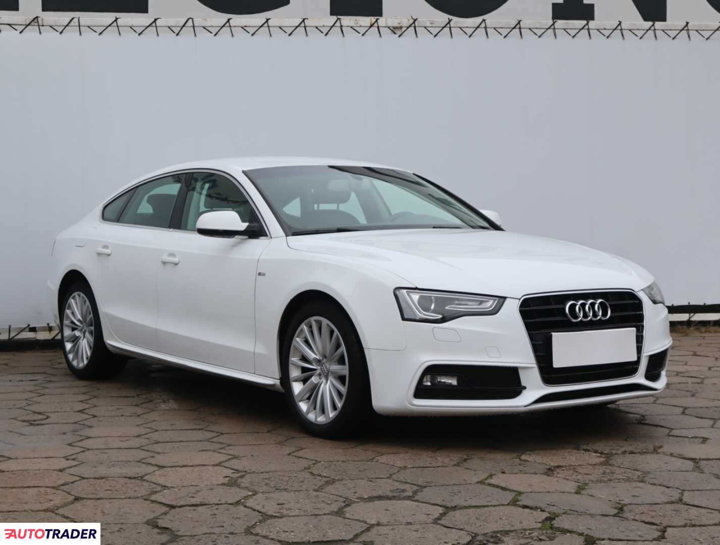 Audi A5 2016 1.8 142 KM