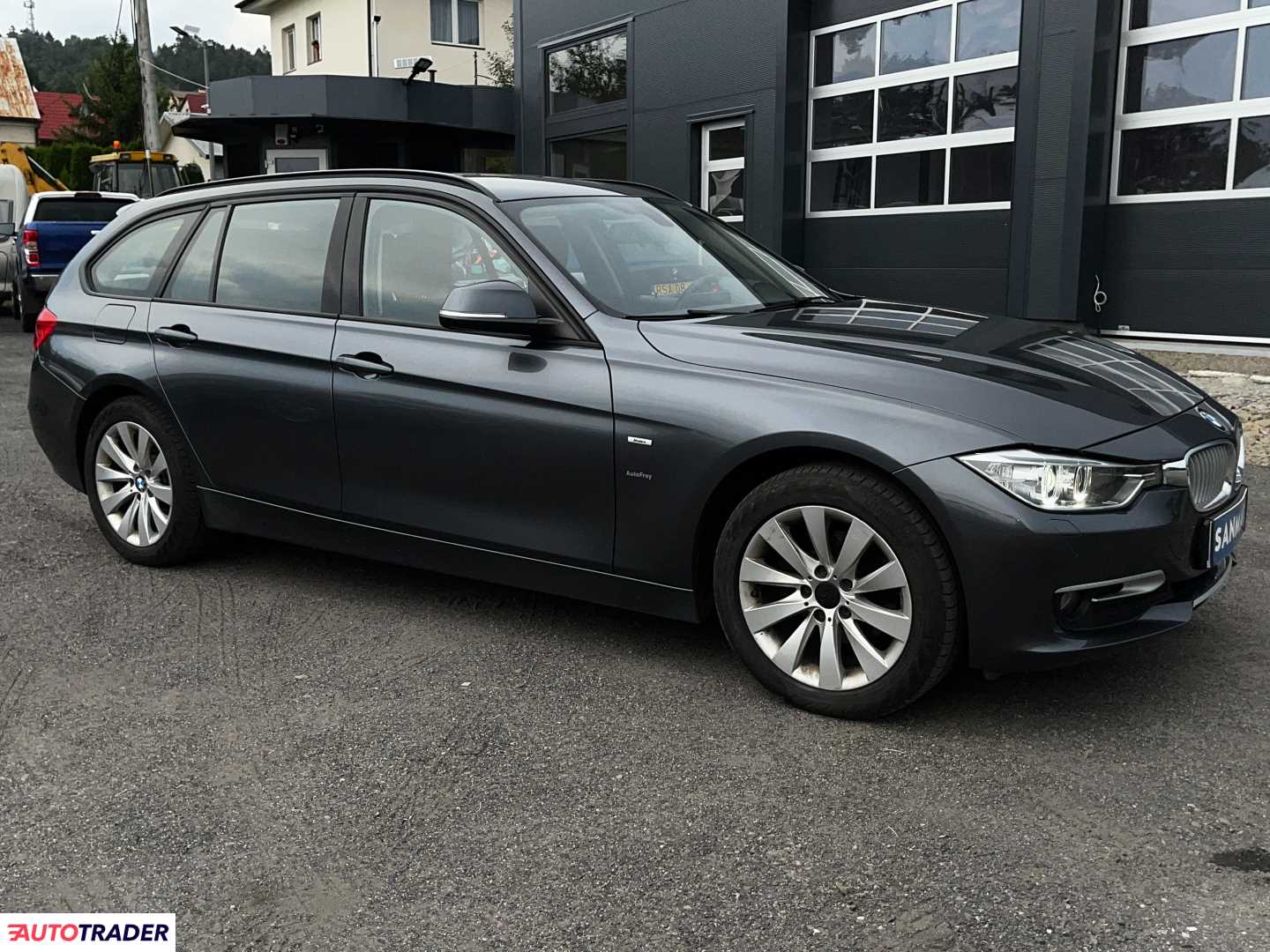 BMW 318 2014 2 143 KM