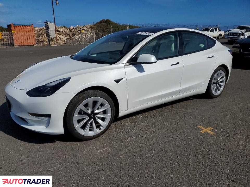 Tesla Model 3 2023