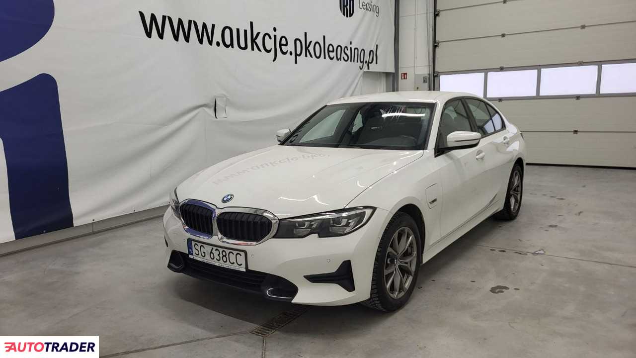 BMW 320 2021 2.0 163 KM