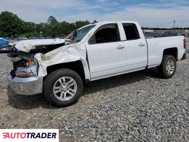 Chevrolet Silverado 5.0 benzyna 2018r. (TIFTON)