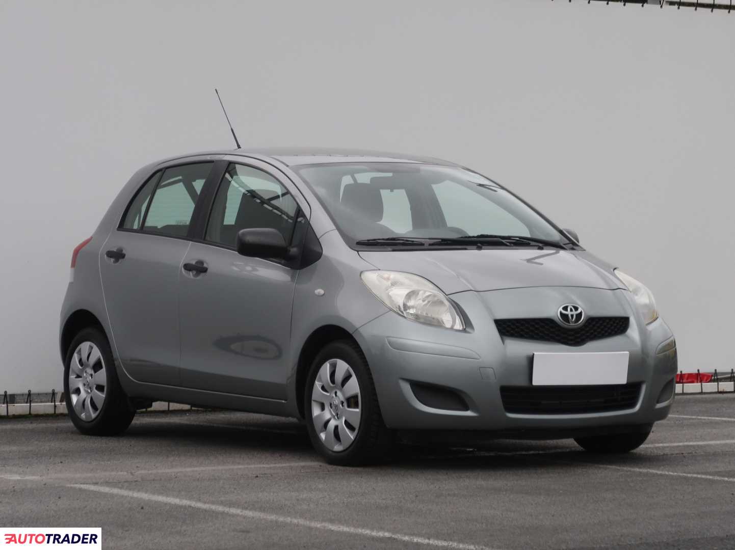 Toyota Yaris 2010 1.3 97 KM Toyota Yaris 2010 1.3 97 KM