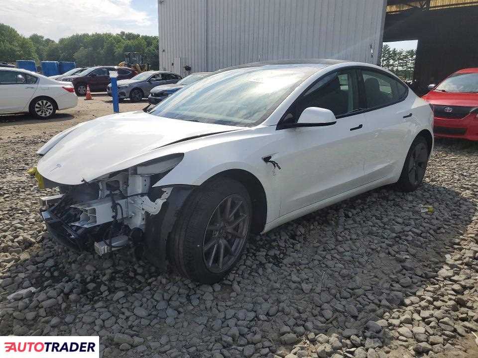 Tesla Model 3 2023