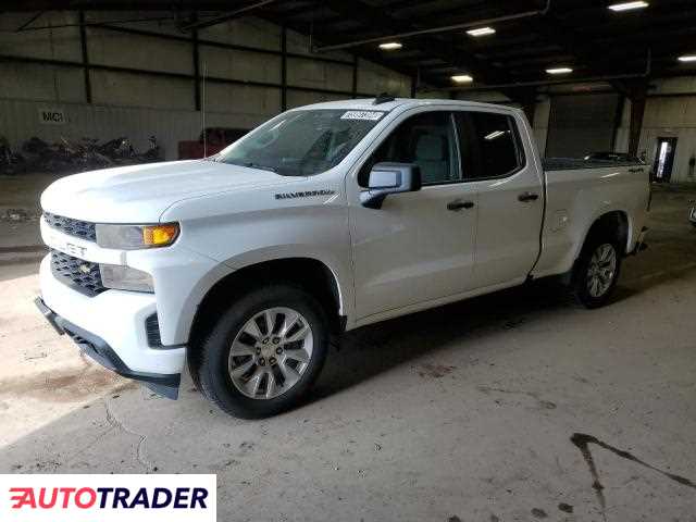 Chevrolet Silverado 2021 4