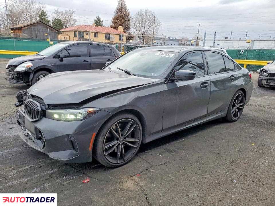 BMW 330 2023 2