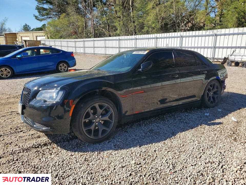 Chrysler 300C 2020 3