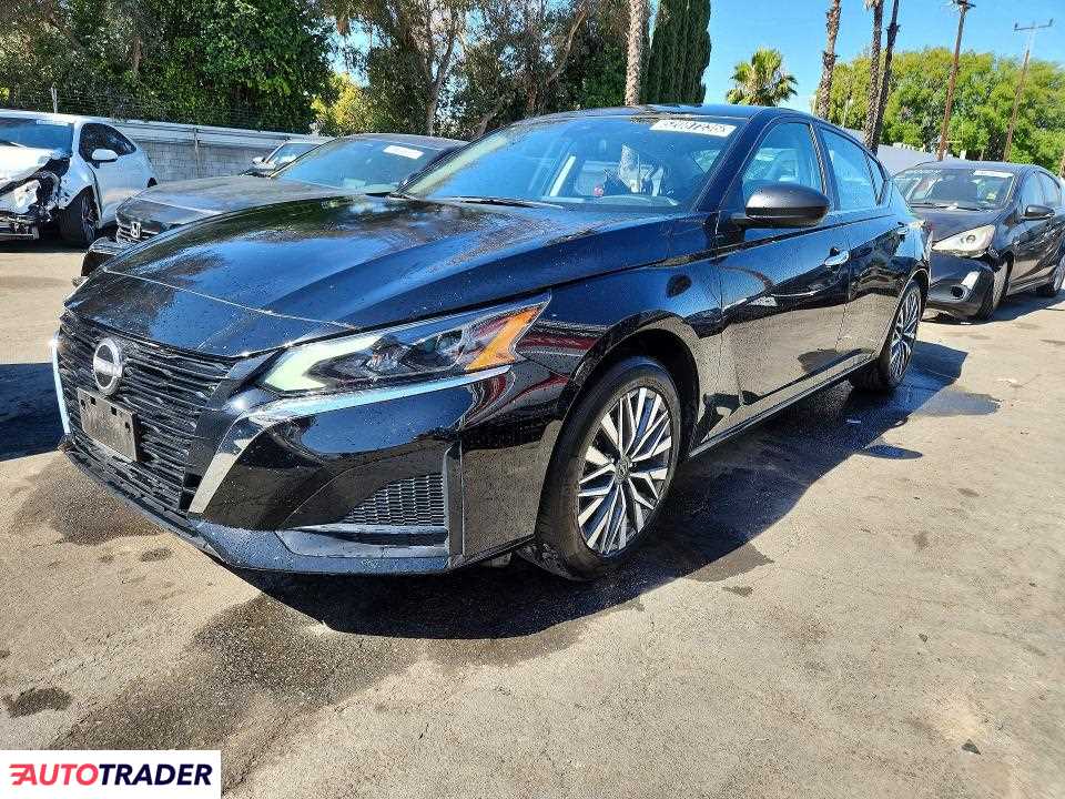 Nissan Altima 2025 2
