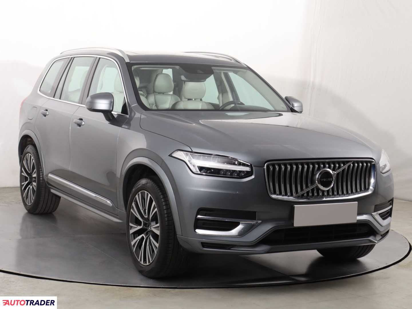 Volvo XC90 2019 2.0 231 KM