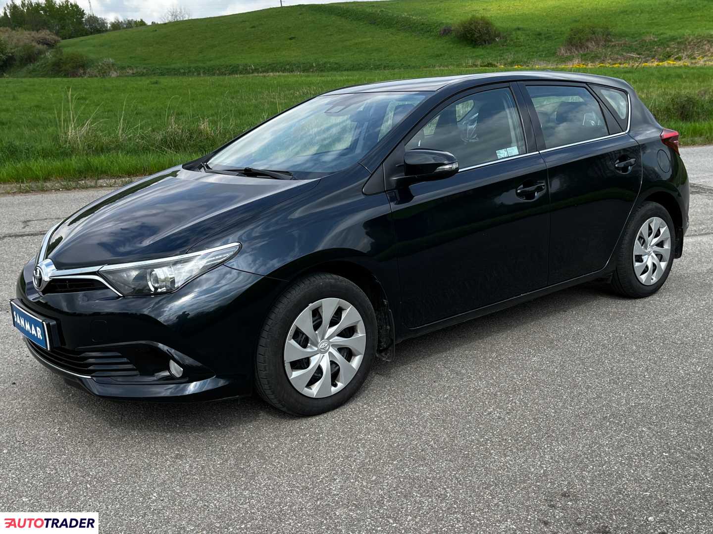 Toyota Auris 2016 1.6 132 KM Toyota Auris 2016 1.6 132 KM