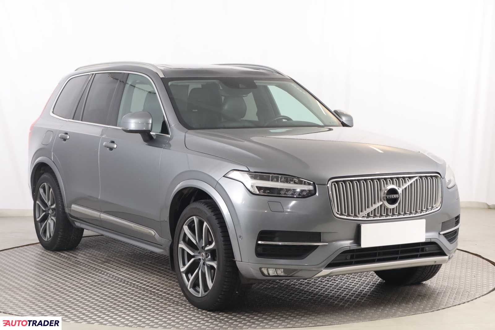 Volvo XC90 2016 2.0 221 KM
