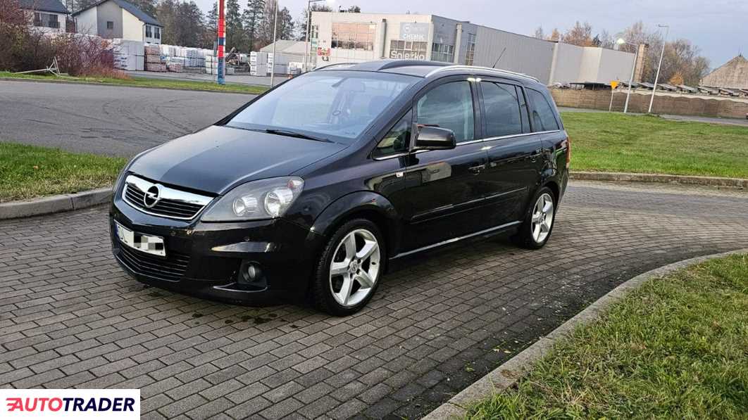 Opel Zafira 2011 1.7 125 KM