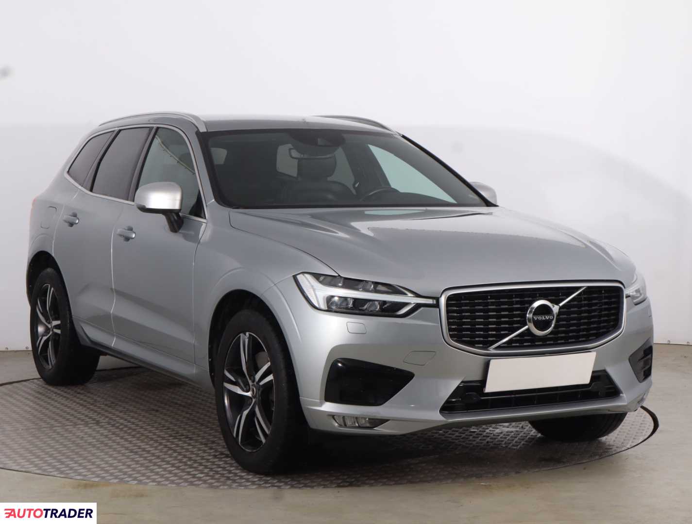 Volvo XC60 2018 2.0 187 KM