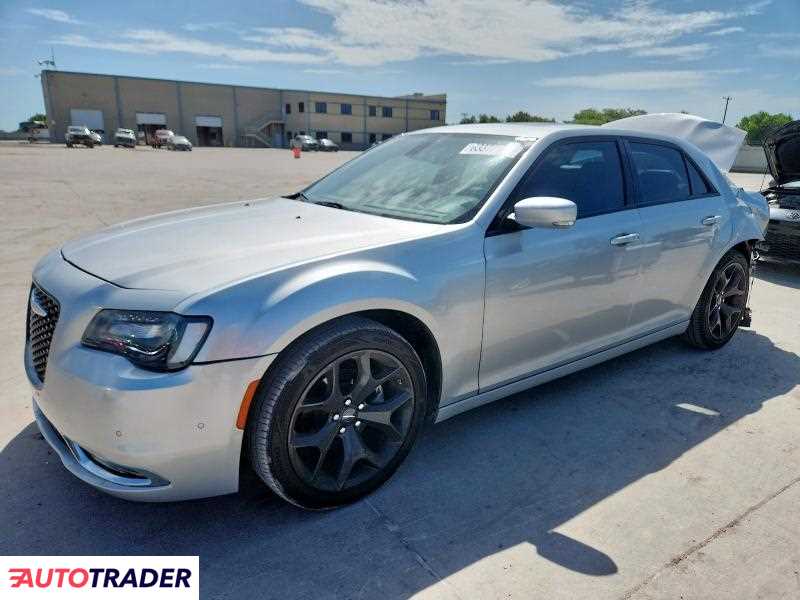 Chrysler 300C 2022 3