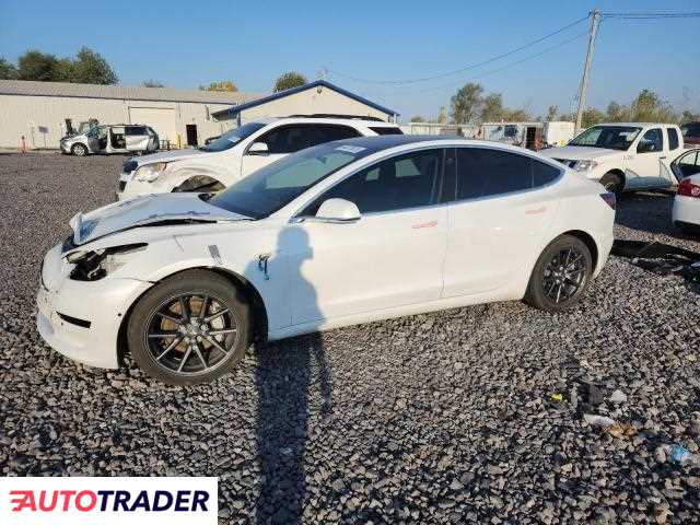 Tesla Model 3 2019