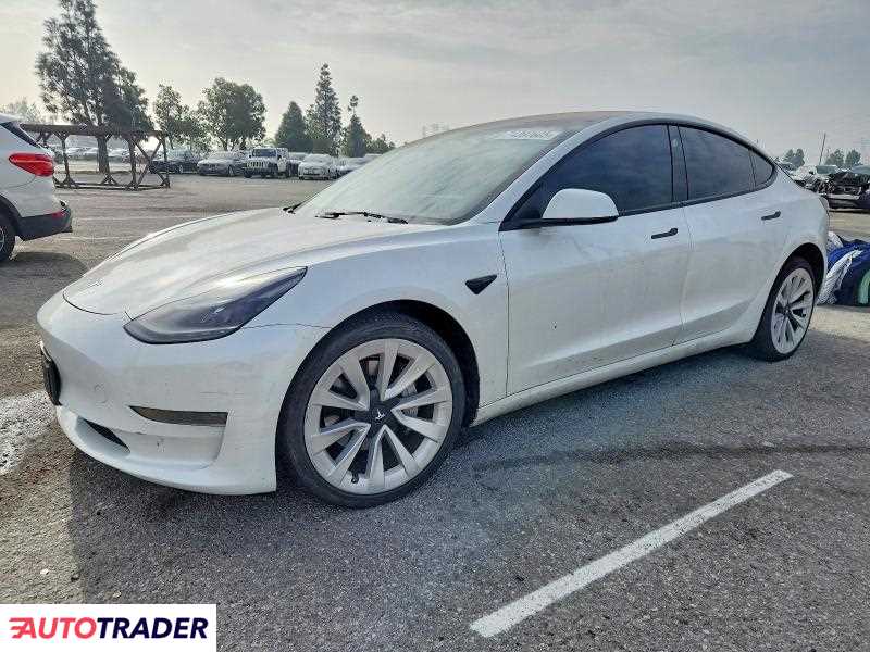 Tesla Model 3 2023