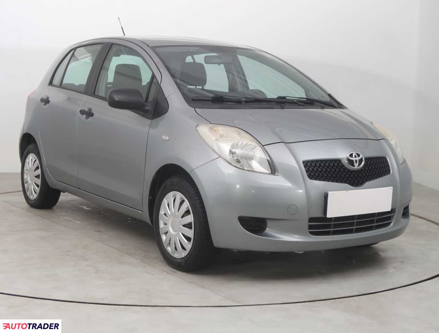 Toyota Yaris 2007 1.0 68 KM