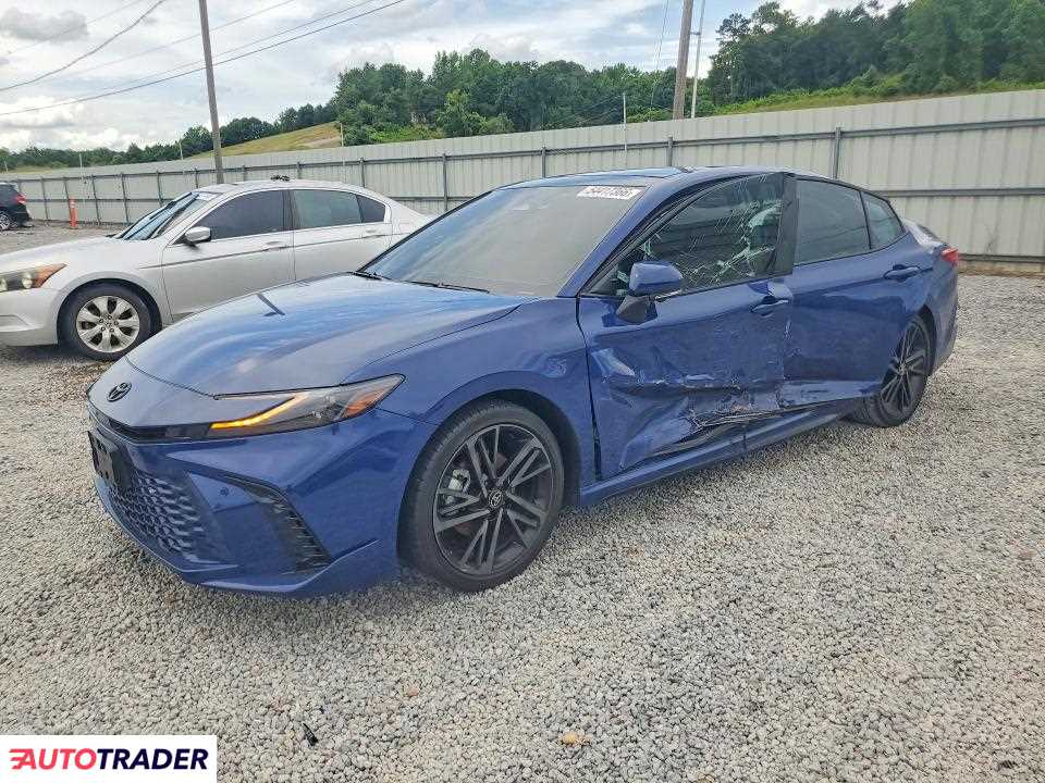 Toyota Camry 2025 2
