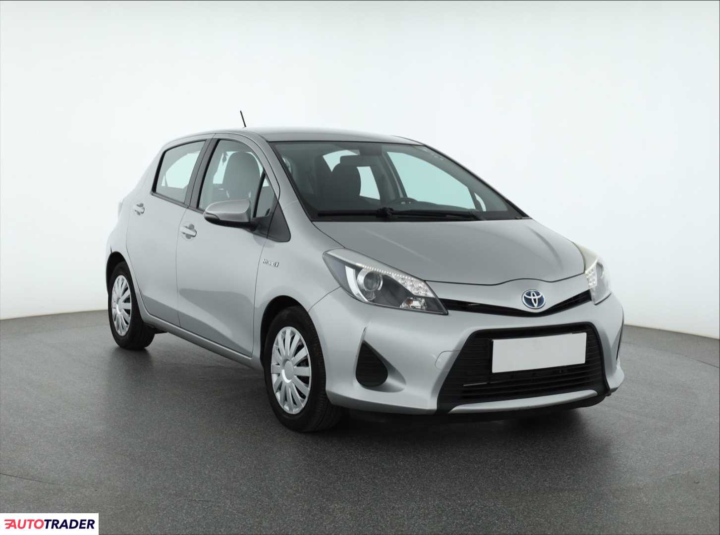 Toyota Yaris 2014 1.5 99 KM