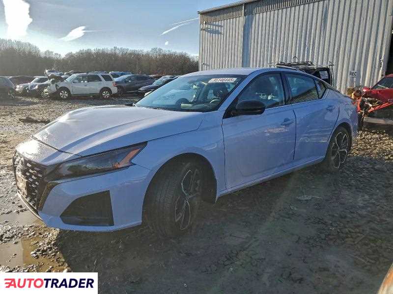 Nissan Altima 2025 2