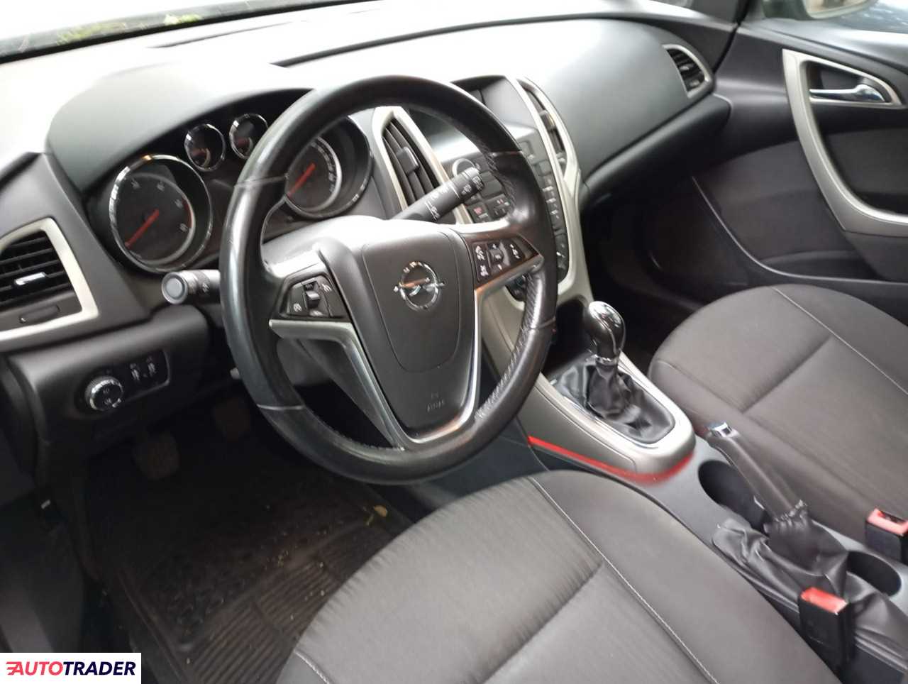Opel Astra 2011 1.7 110 KM