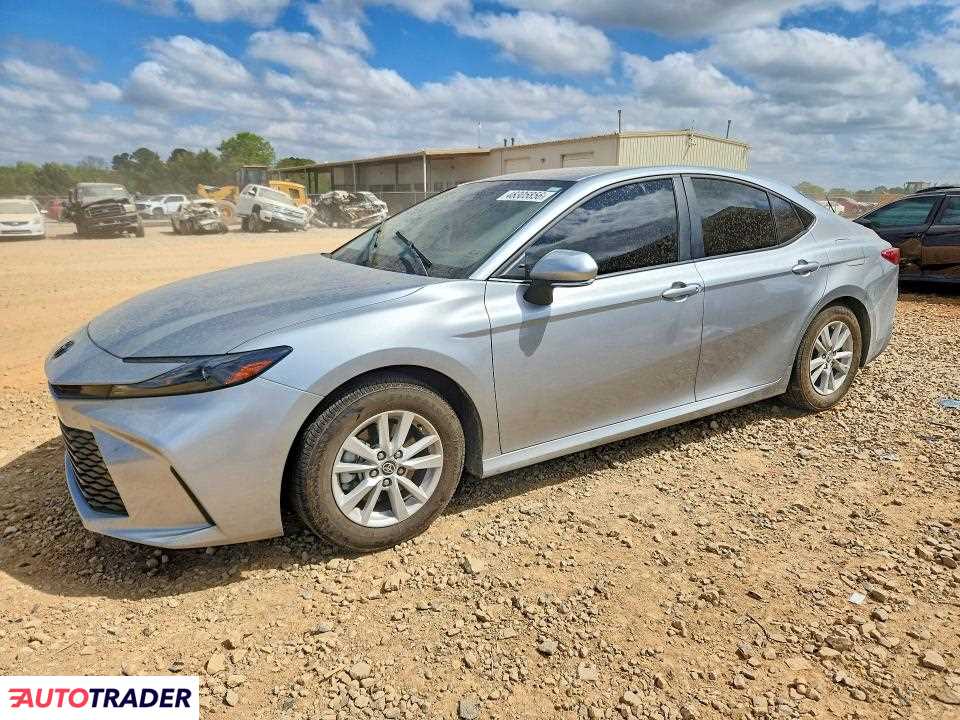 Toyota Camry 2025 2