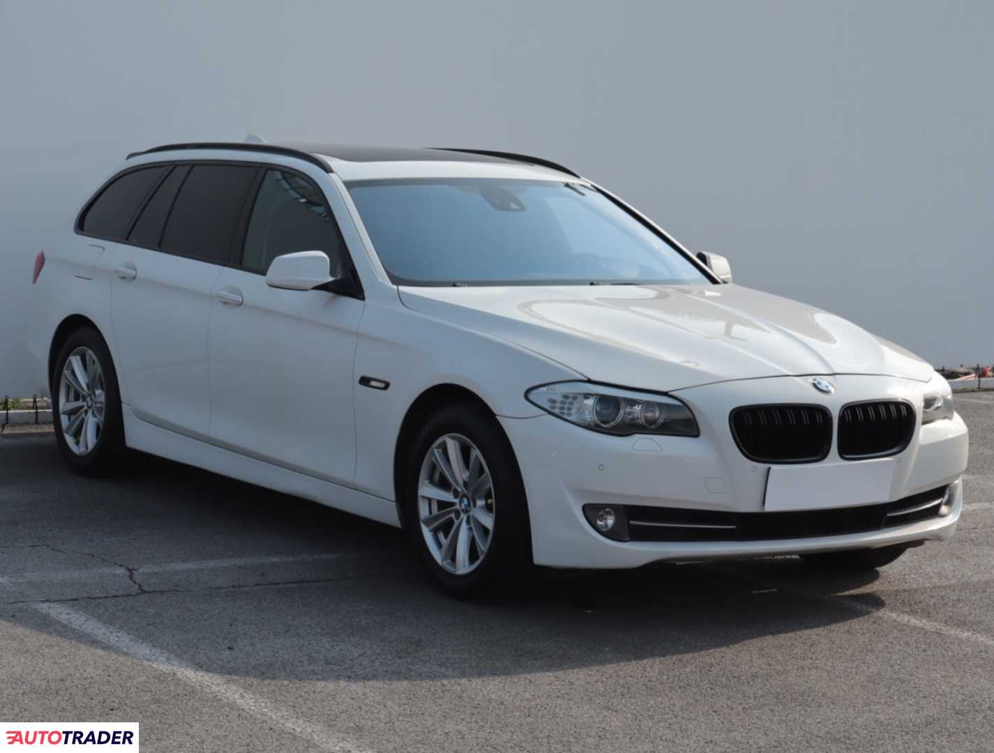 BMW 525 2011 2.0 214 KM