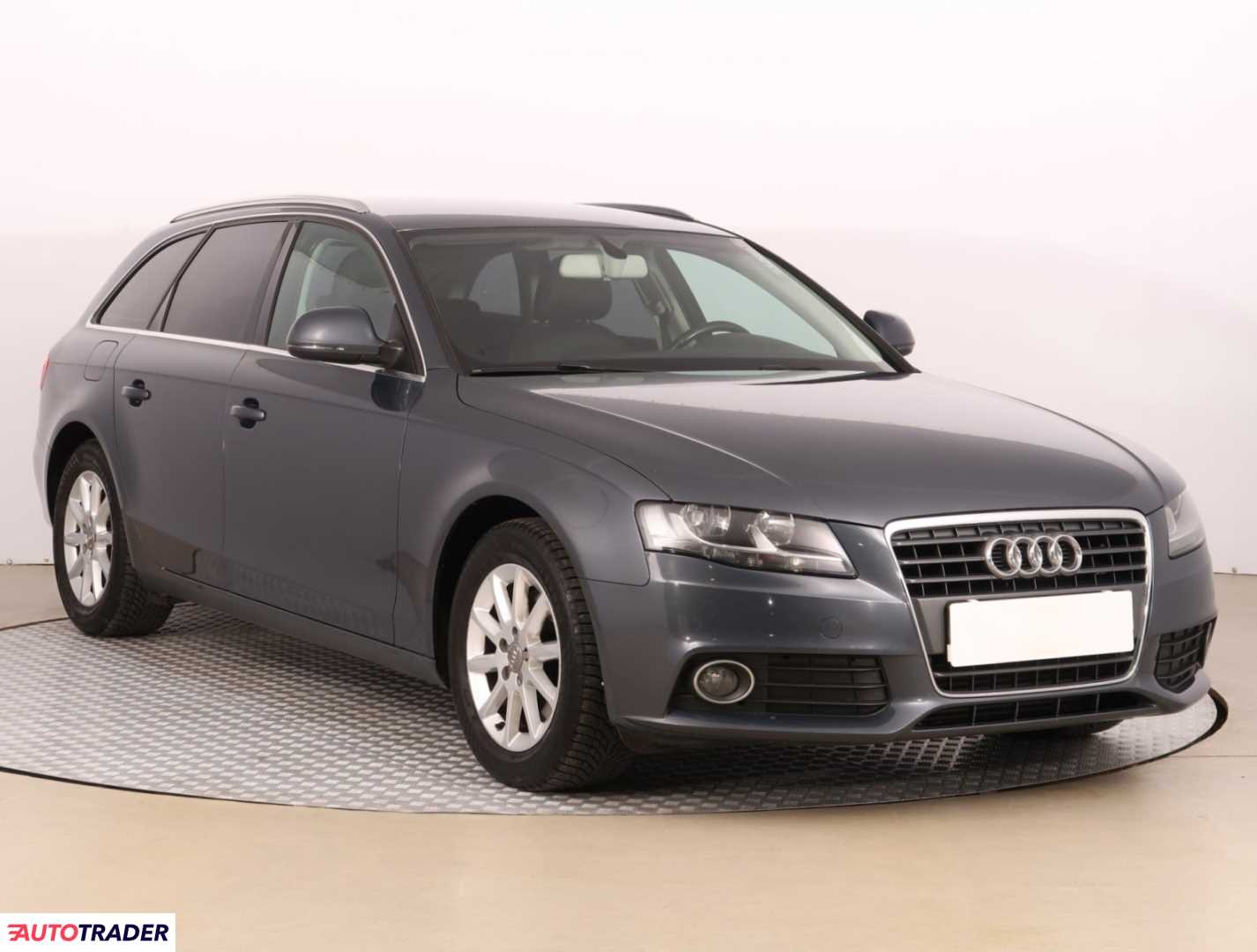 Audi A4 2009 2.0 177 KM