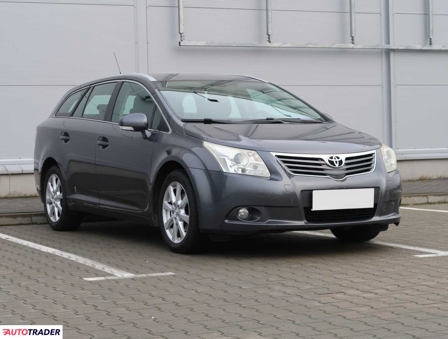 Toyota Avensis 2009 2.0 124 KM