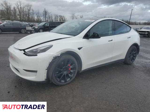 Tesla Model Y 2022 Tesla Model Y 2022