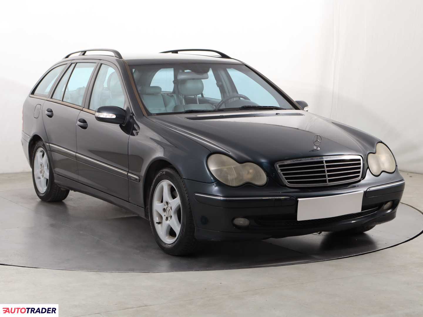 Mercedes C-klasa 2003 2.1 140 KM