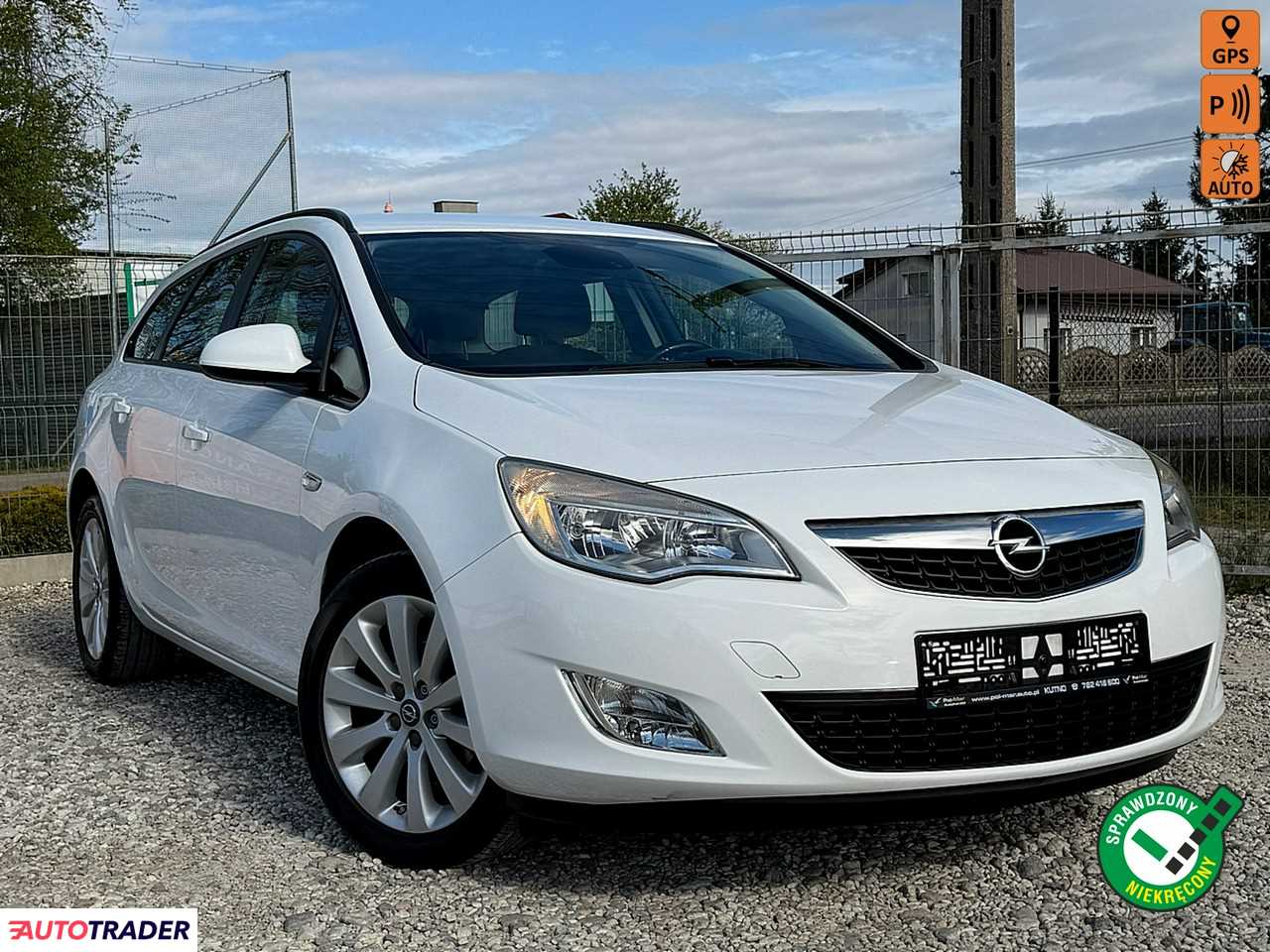 Opel Astra 2011 1.4 101 KM