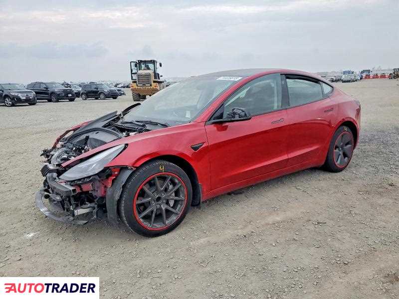 Tesla Model 3 2023
