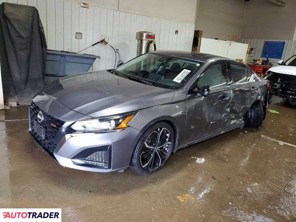 Nissan Altima 2024 2