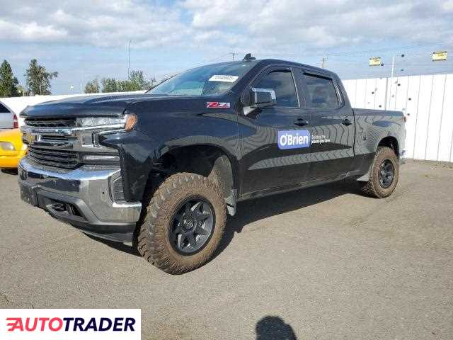 Chevrolet Silverado 2022 3