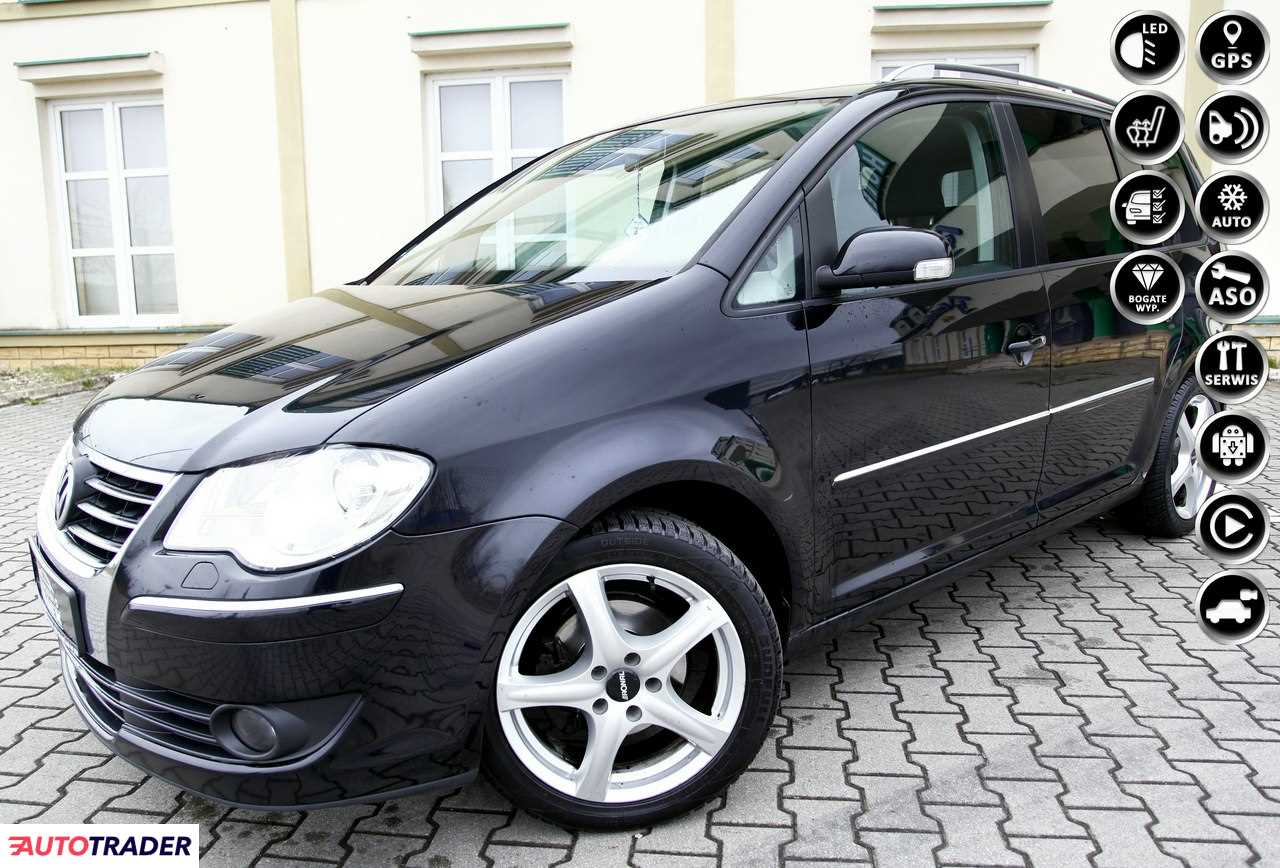 Volkswagen Touran 2008 2.0 140 KM