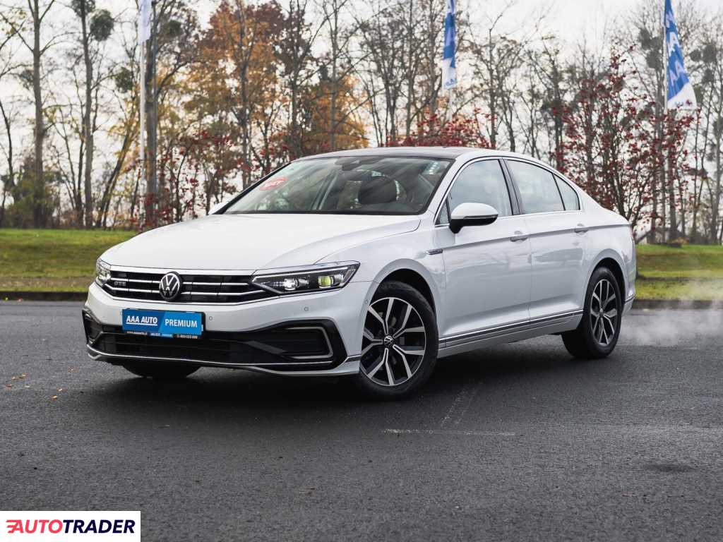 Volkswagen Passat 2021 1.4 214 KM