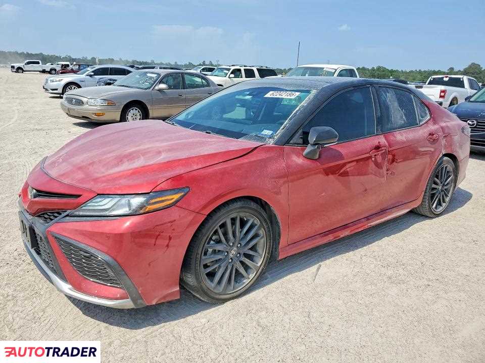 Toyota Camry 2024 3