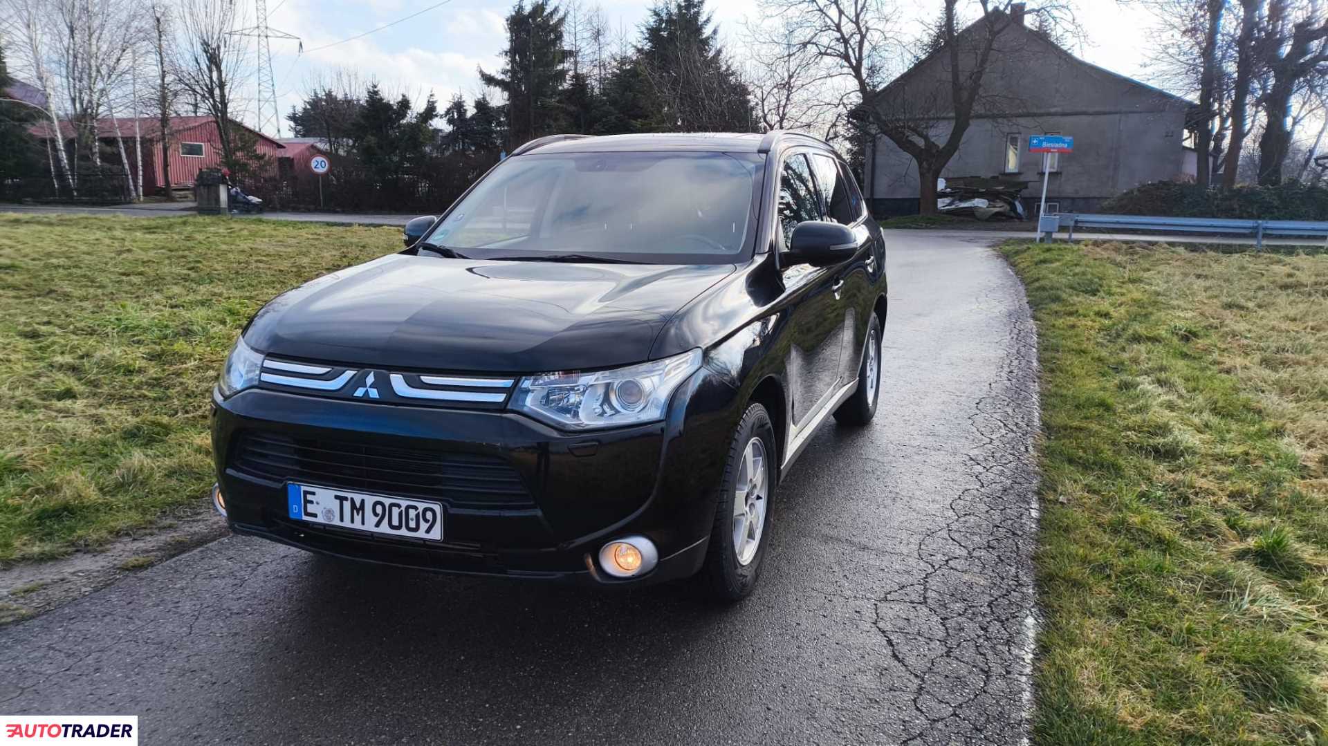 Mitsubishi Outlander 2013 2.3 150 KM