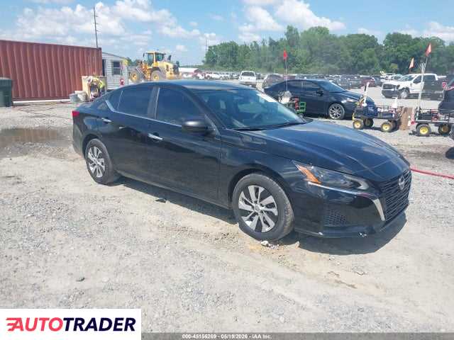 Nissan Altima 2025 2