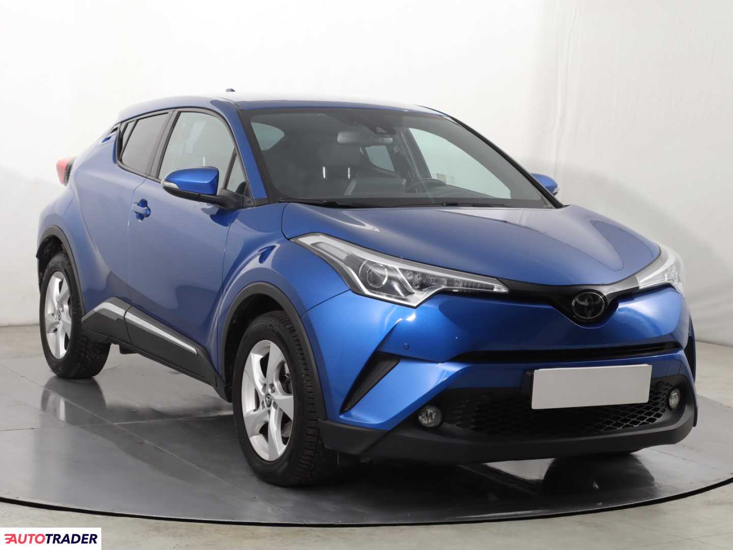 Toyota C-HR 2018 1.2 113 KM