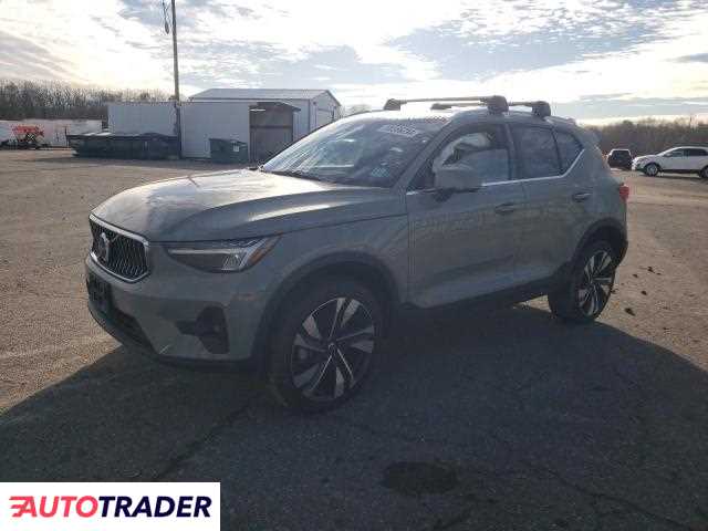 Volvo XC40 2023 2