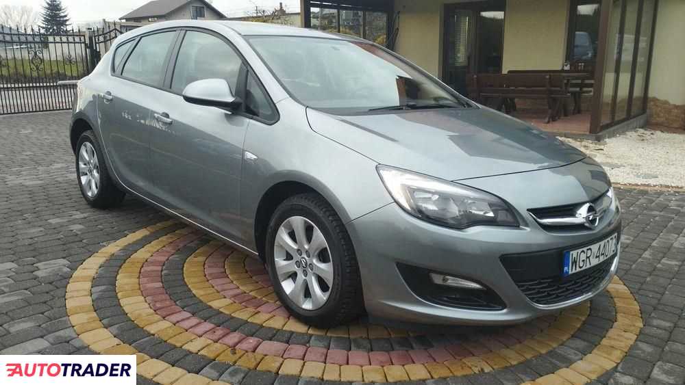 Opel Astra 2015 1.4 140 KM