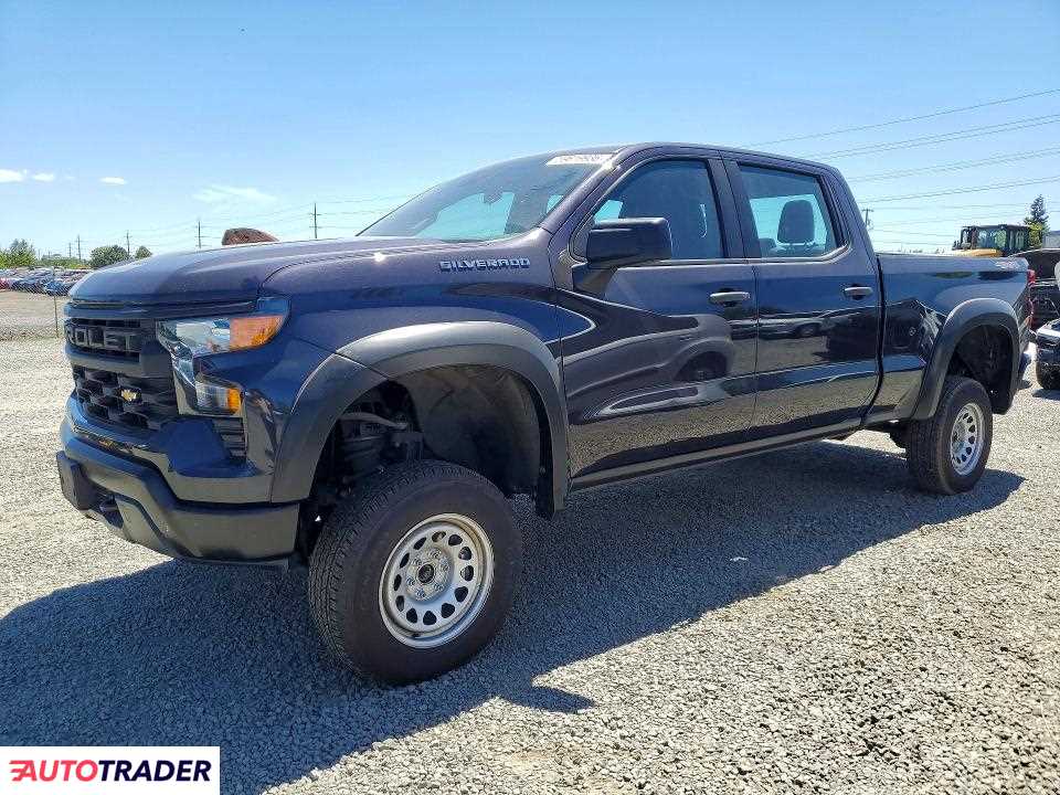 Chevrolet Silverado 2023 2