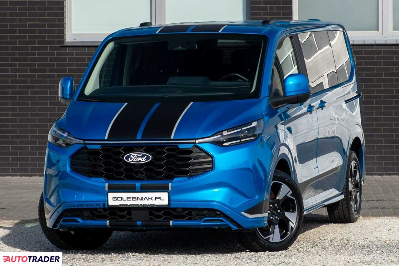 Ford Tourneo Custom 2025 2.5 233 KM
