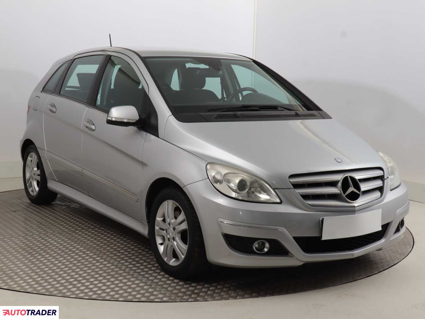 Mercedes B-klasa 2011 2.0 107 KM