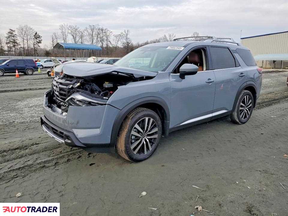 Nissan Pathfinder 2025 3