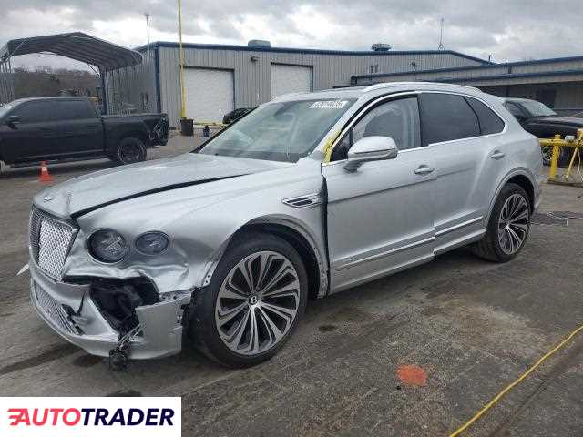 Bentley Pozostałe 2023 4 Bentley Pozostałe 2023 4